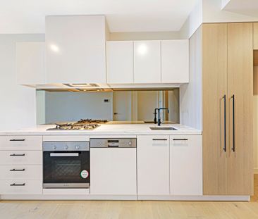 Modern Luxury Living - Photo 1