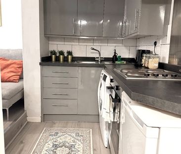 1 Bed Flat, Edgware Road, W2 - Photo 4