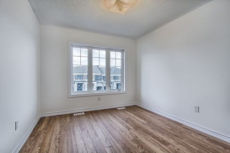 For Lease - 15 Durham Avenue, Barrie, Ontario - Photo 3