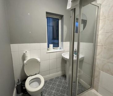 5 bedroom terraced house to rent - Photo 4