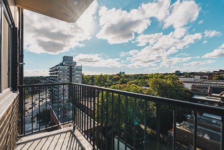 5311 Sherbrooke Street West - Photo 4