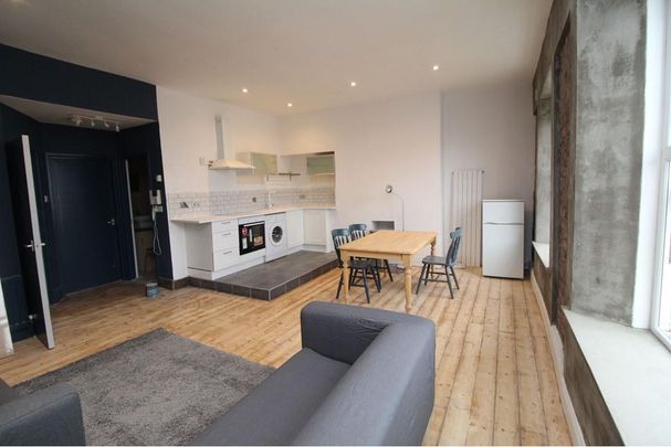 3 bed apartment to rent in NE4 - Photo 1