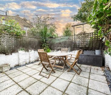 2 bedroom end of terrace house to rent - Photo 6