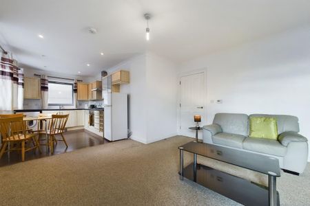 2 bedroom apartment to rent - Photo 3