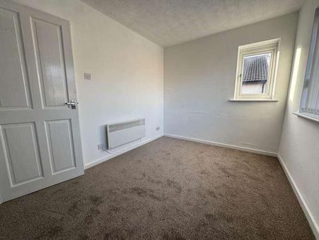 Snowdon Close, Blackpool, FY1 - Photo 2