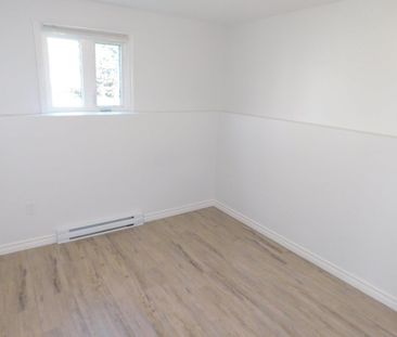 FOR RENT – 26 Highland Crescent, Dartmouth, Nova Scotia - Photo 5