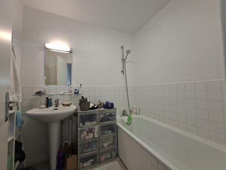 Appartement T3 à louer - 65 m² - Photo 4