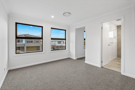 Brand New Stylish 3 Bedroom Home - Photo 4