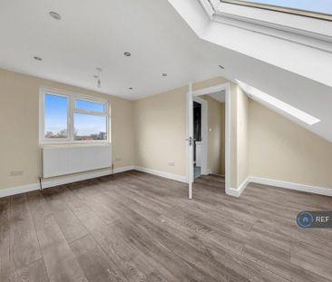 5 bedroom semi-detached house to rent - Photo 3