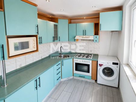 Pronájem bytu 2+1 52 m2 - Fotografie 4
