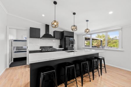 9 Bridge Road, Barwon Heads - Photo 3