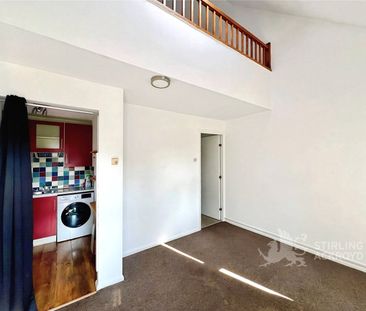 Colburn Crescent, Guildford, Surrey, GU4 7YZ - Photo 1