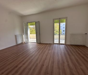 Location Appartement 4 pièces 121m² MONTPELLIER 34090 - Photo 2