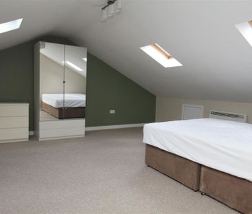 Ring Road, North Leeds, LS17 8NR - Photo 5