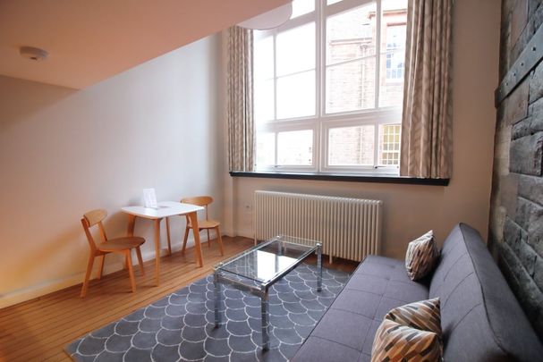 Studio Flat, Mcdonald Road, EH7 - Photo 1