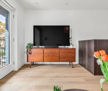 For Lease - 61 Edwin Avenue Unit# Upper, Toronto, Ontario - Photo 1