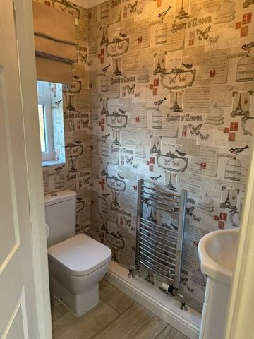 Jubilee Road, Lakenheath - Photo 2