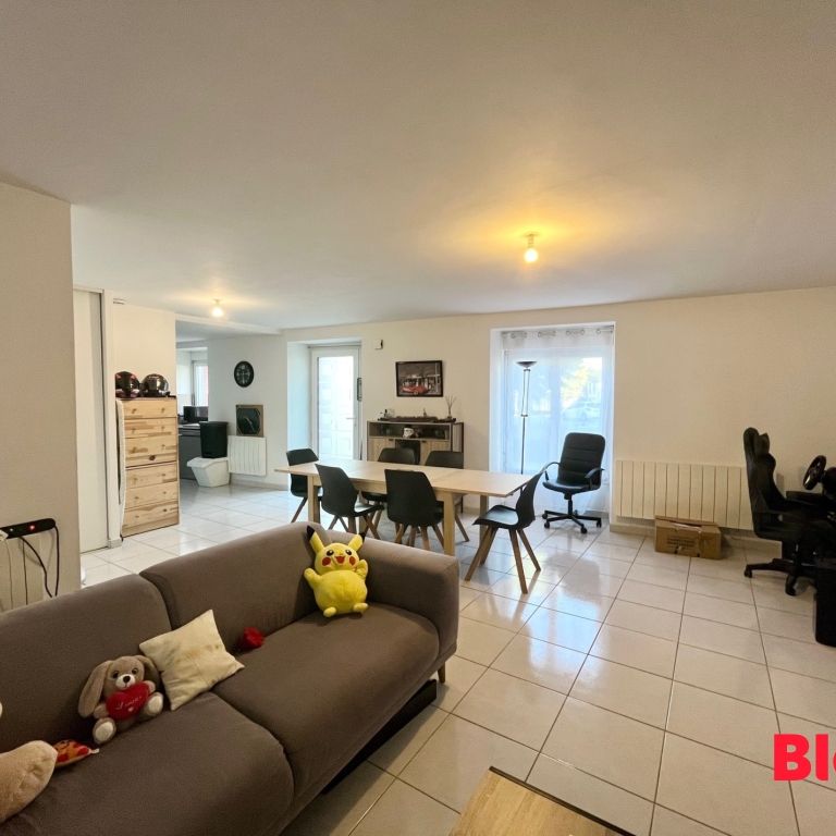 Location Appartement 3 pièces 77m² PLEUMELEUC 35137 - Photo 1