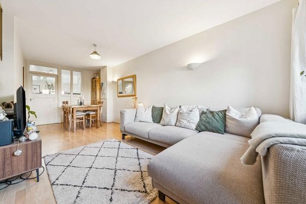 2 bedroom terraced house to rent - Photo 1