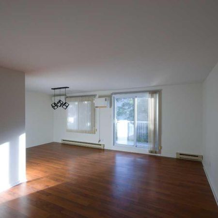 Condo à louer – Grand 4 ½ rénové à Sainte-Foy, secteur Campanile - Photo 4