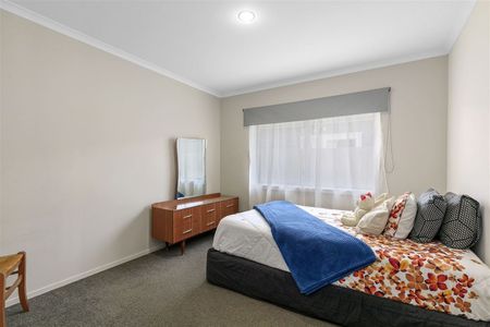 11 Hauora Lane, Taita - Photo 4