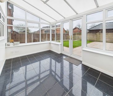 Whimbrel Road, Tyldesley, M29 - Photo 2