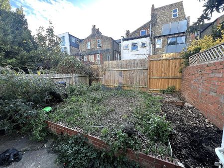 2 Bedroom Terraced To Rent - Photo 2