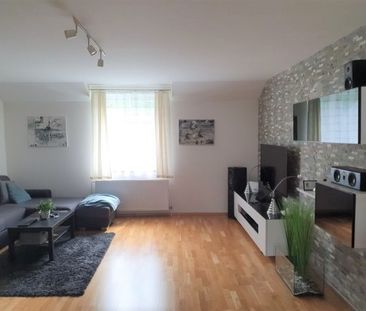 HELLE DACHGESCHOSSWOHNUNG MIT PARKPLATZ - Photo 4