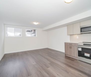 For Lease - 38 Green Gardens Boulevard, Toronto, Ontario - Photo 6