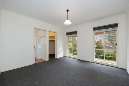 Elevated homestead style home in beautiful Golden Square - Photo 5