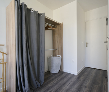 Chambre meublée de 14,09 m2 – rue Solférino réf 1501-6 - Photo 4