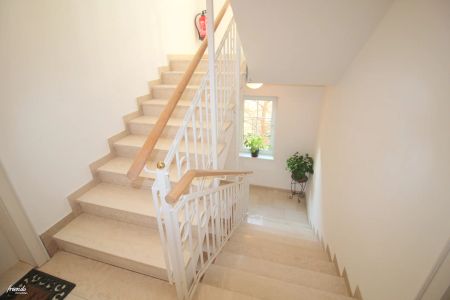 Dachgeschoß-Apartment beim Grünen Markt - Photo 3