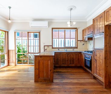 Central location! - Photo 5