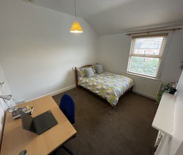 5 Bedrooms, 27 Carmelite Road – Student Accommodation Coventry - Photo 4