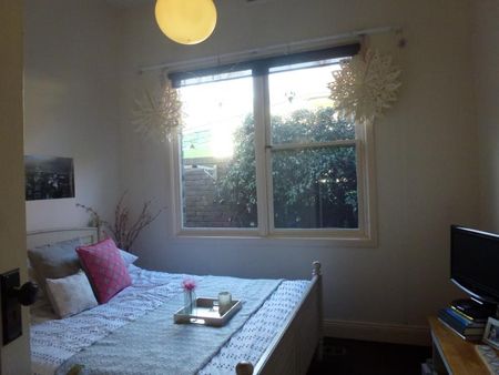 12 Carpenter Street, Brighton VIC 3186 - House For Rent | Domain - Photo 4