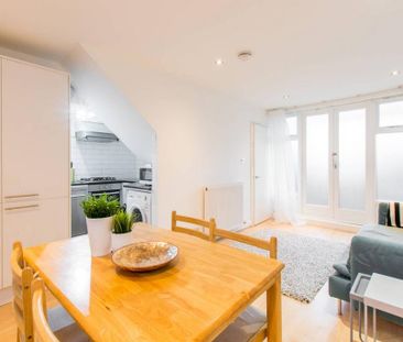 2 bedroom maisonette to rent - Photo 1