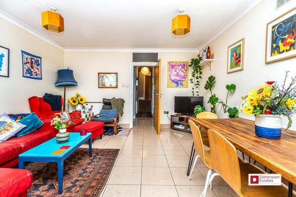 3 bedroom flat to rent - Photo 1