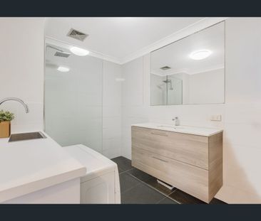 Coastal Comfort Steps from Kirra Beach - Photo 3