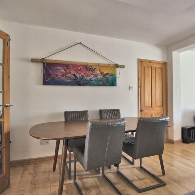 3 bedroom semi-detached house to rent - Photo 1