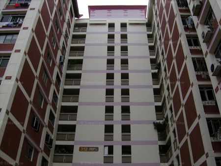 Blk 312 Tampines Street 33 (Tampines), HDB Executive - For Rent - Photo 2