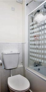 Abenberg Way, Hutton, Brentwood, CM13 - Photo 3