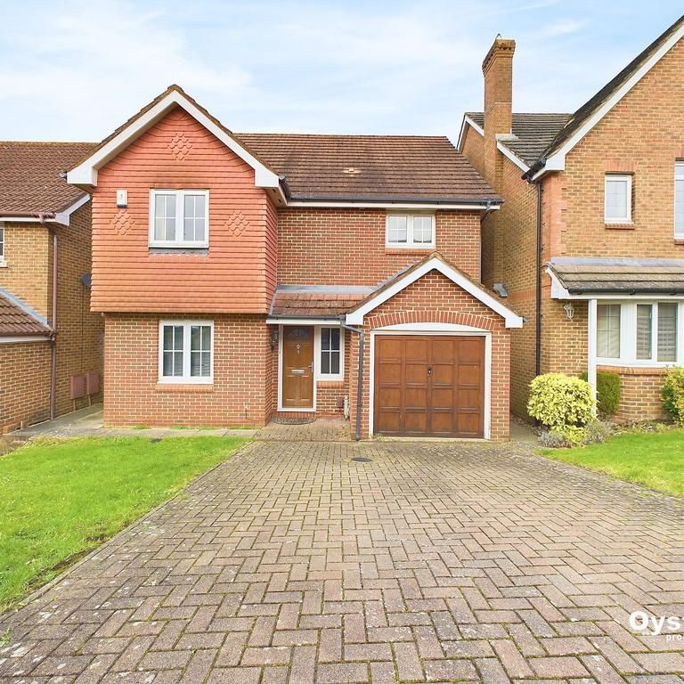 4 bedroom detached house to rent - Photo 1
