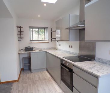 2 bedroom property to rent - Photo 4