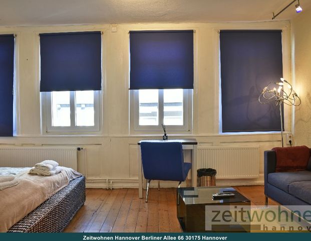 City-Altstadt, Fußgängerzone, historischer Altbau, 4 Zimmer, gute Ausstattung - Photo 1