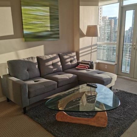 Bright furnished condo in Downtown available Oct 27th! Short term ok! - Photo 3