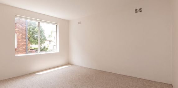 Quiet and Comfortable Apartment - Photo 2