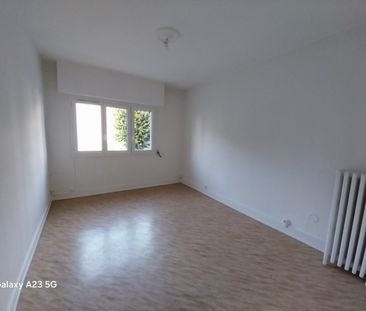 Location Appartement 2 pièces 42m² ORLEANS 45000 - Photo 3