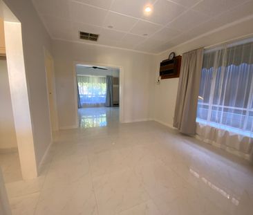 Family Friendly, Great Outdoor Spaces, Location Perfect - Photo 1