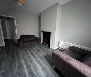 16 Runnymede Parade, Belfast, BT12 6NF - Photo 1