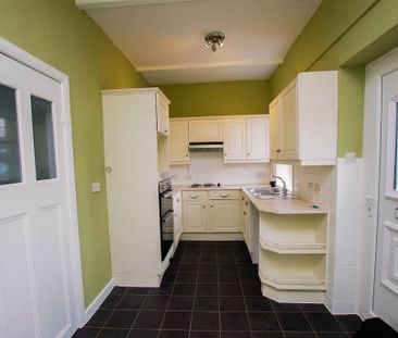 2 bedroom terraced house to rent - Photo 2